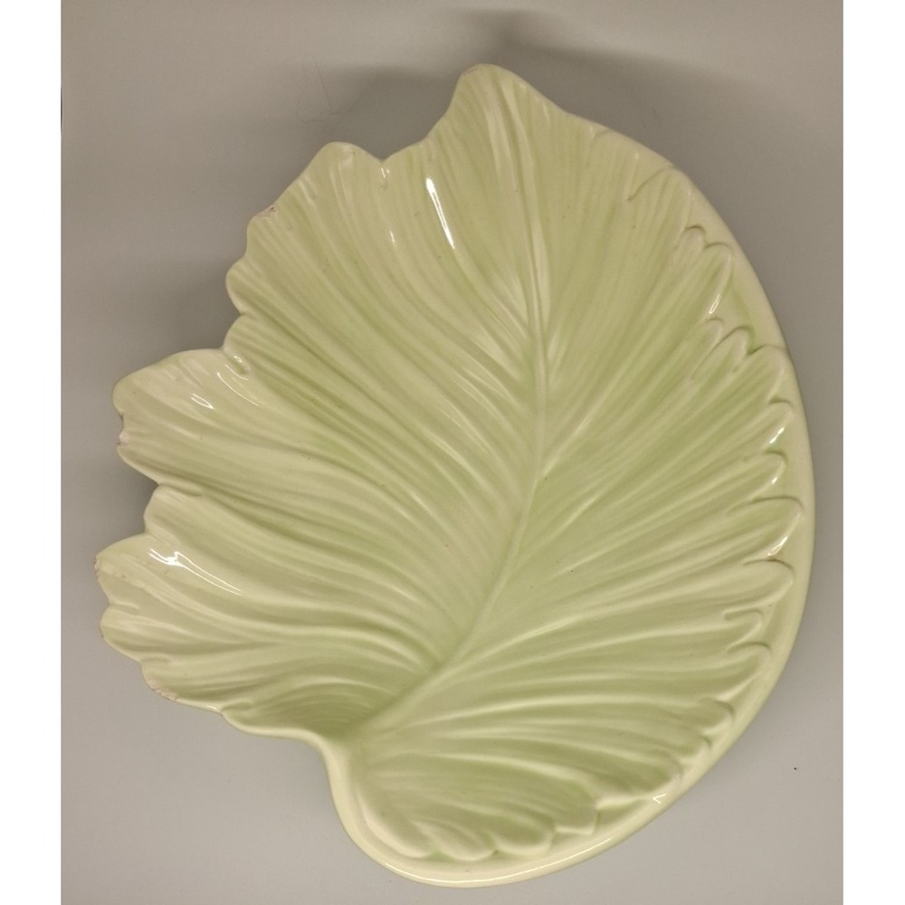 Mid Century 11 1/2" x 9" Beautiful Green Leaf‎ Centerpiece By JE